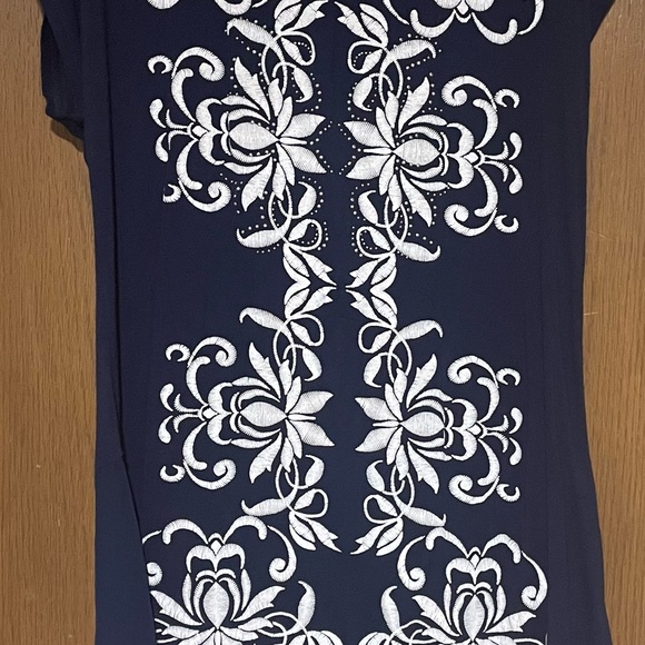 B.L.E.U. Blouse - Picture 1 of 4